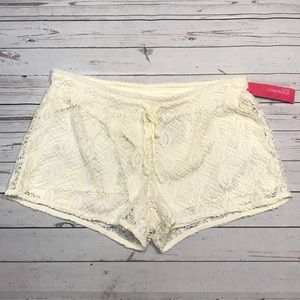 Cream Lace Shorts